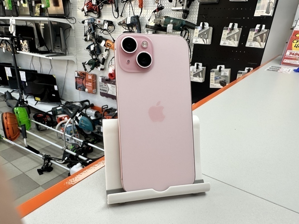 Смартфон Apple Iphone 15 128Gb