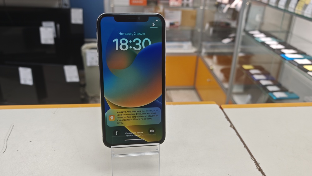 Смартфон Apple iPhone X 64Gb