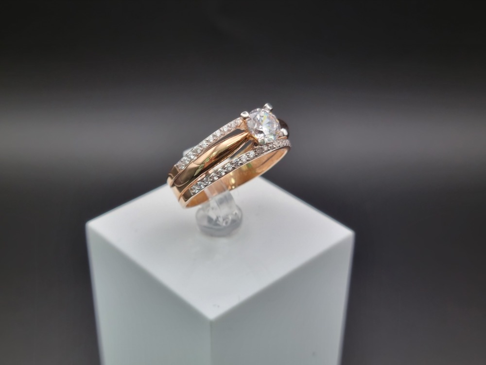 КОЛЬЦО С КАММНЯМИ (Au 585)