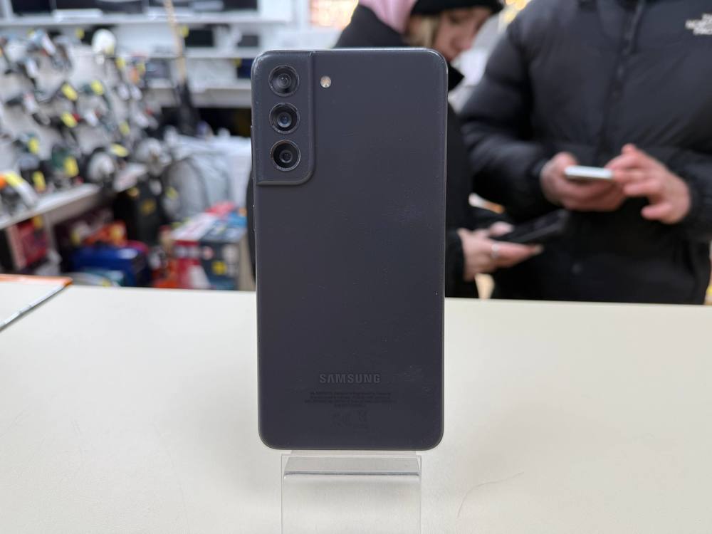 Смартфон Samsung Galaxy S21 FE 5G 8/128