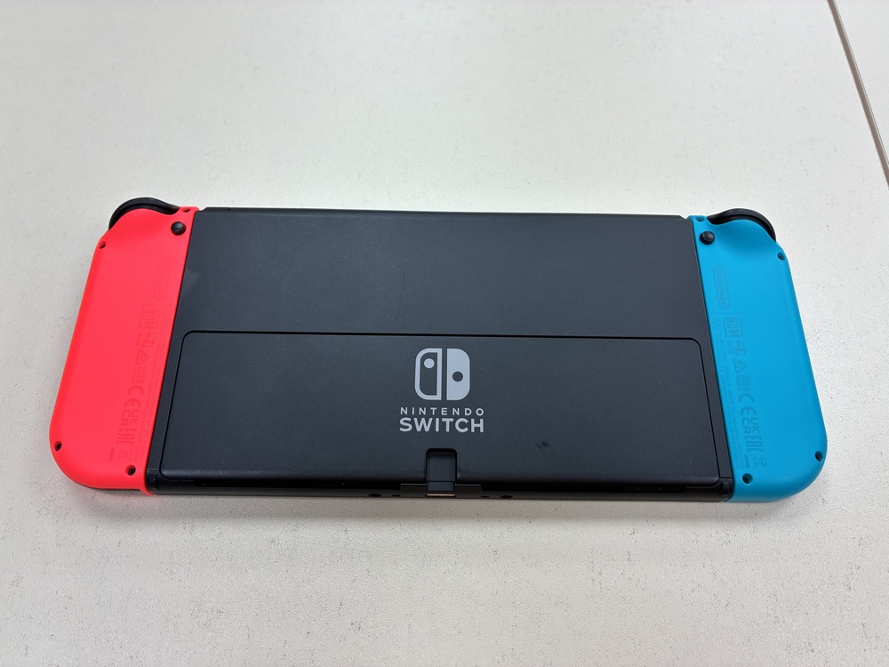 Игровая приставка Nintendo Switch Oled