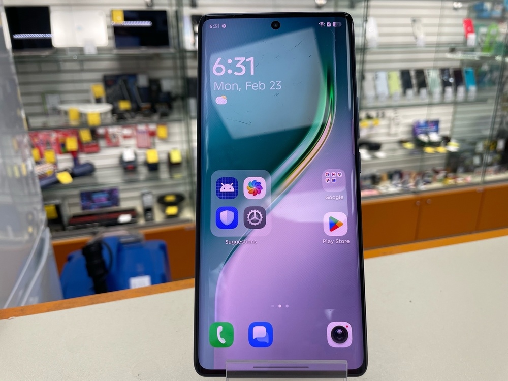 Смартфон Tecno Spark 20 Pro+ 8/256