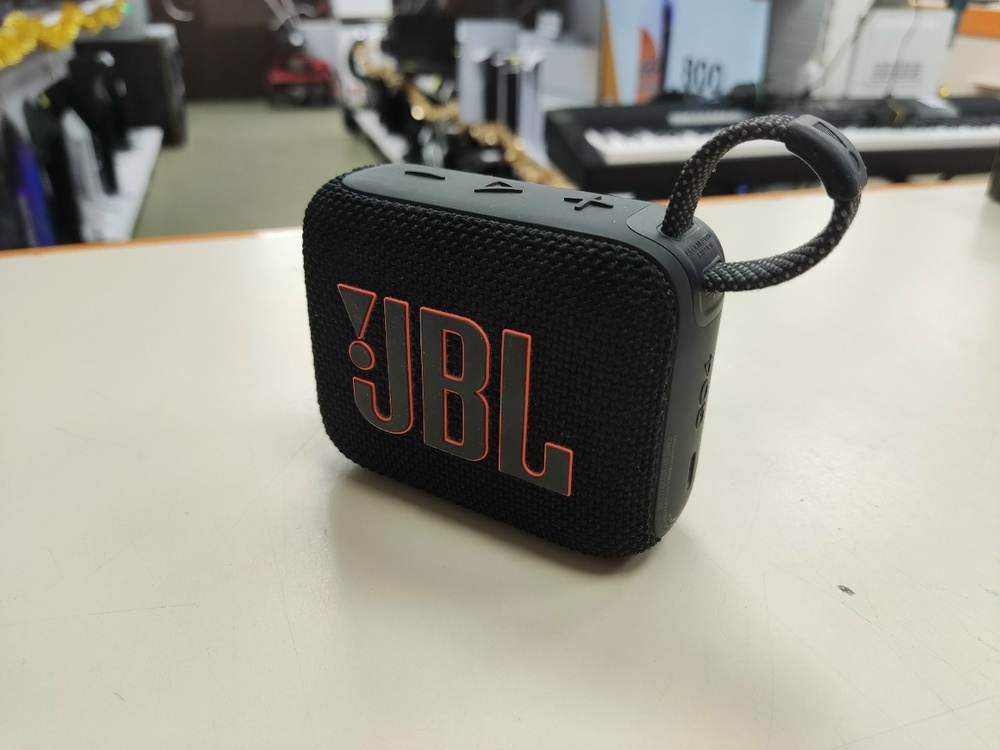 Портативная акустика JBL GO 4