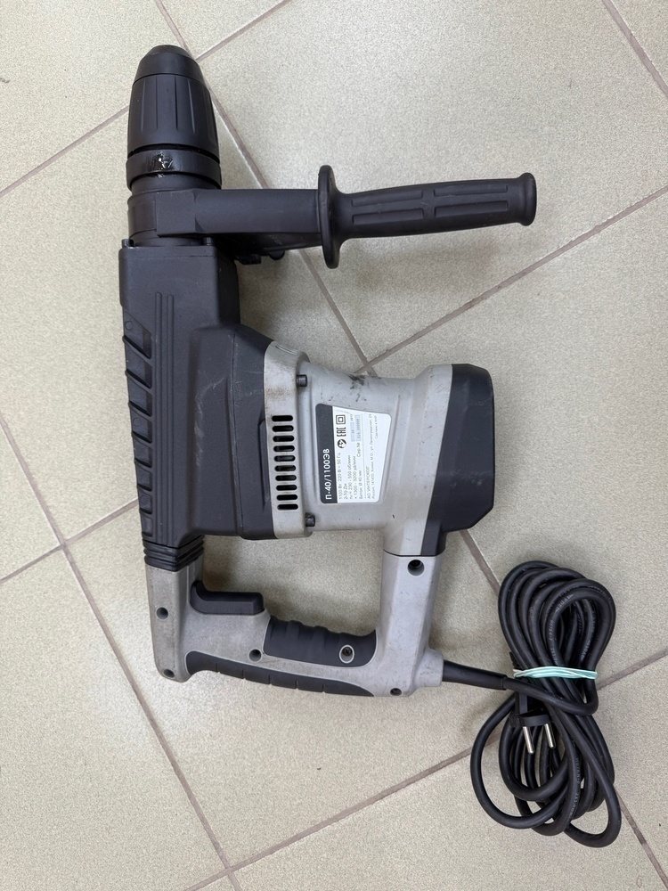 Перфоратор Интерскол П-40/1100ЭВ-2