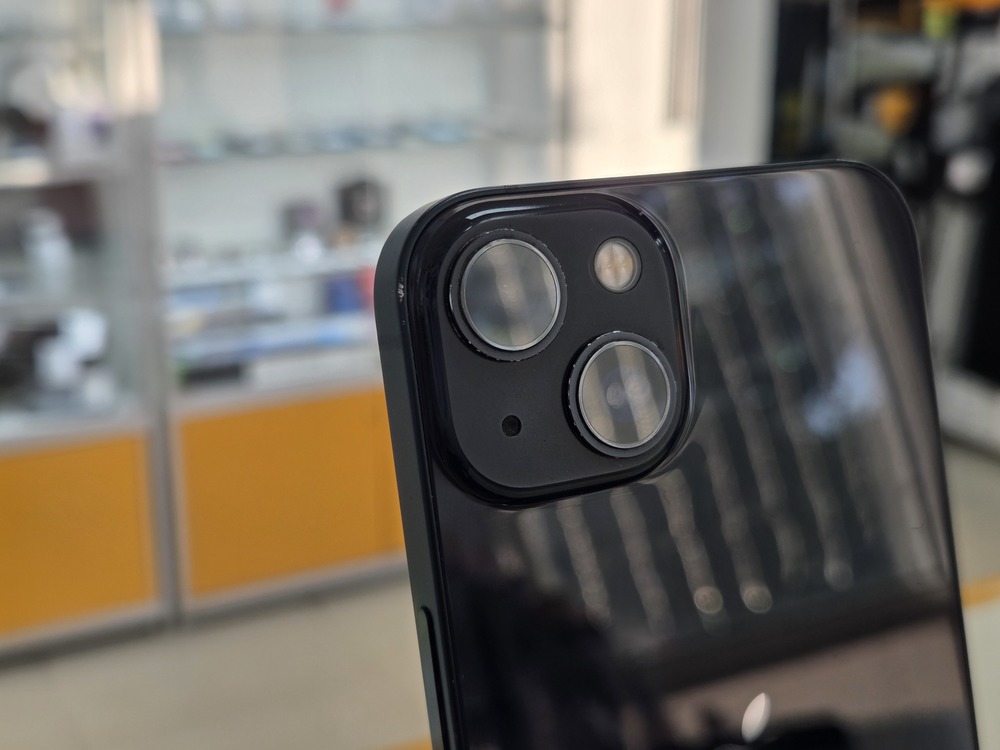 Смартфон Apple iPhone 13 128Gb
