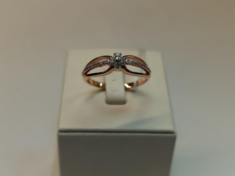 КОЛЬЦО С КАМНЯМИ (Au 585)