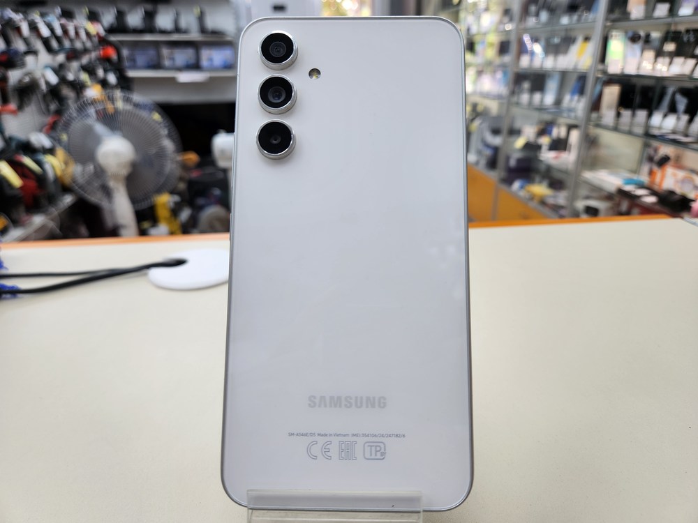 Смартфон Samsung Galaxy A54 8/256