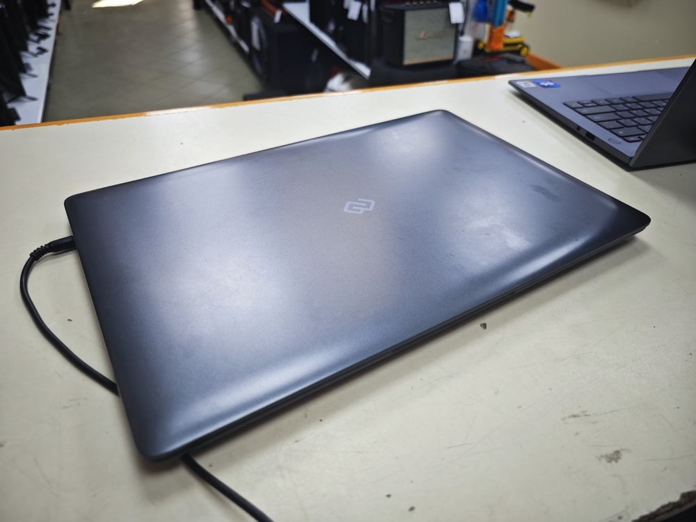 Ноутбук DIGMA; Pentium J3710, HD Graphics, 4 Гб, 120 Гб, Нет
