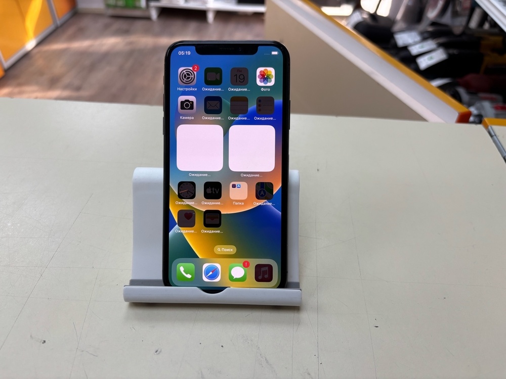 Смартфон Apple iPhone X 64Gb