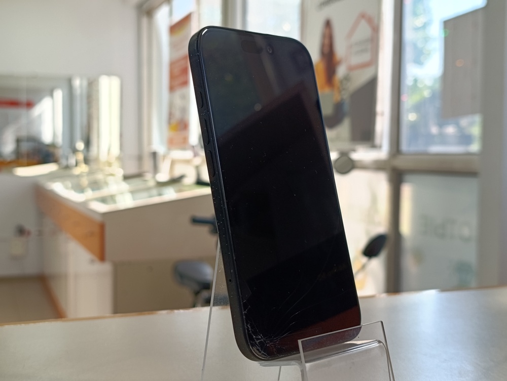 Смартфон Apple Iphone 16 256Gb