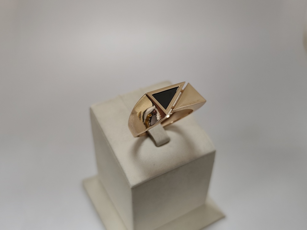 КОЛЬЦО ПЕЧАТКА с камнем (Au 585)