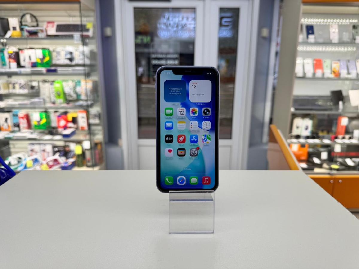 Смартфон Apple iPhone 11 64Gb