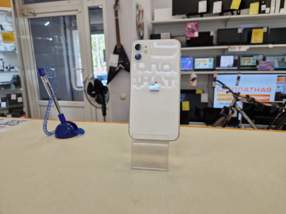 Смартфон Apple iPhone 11 64Gb