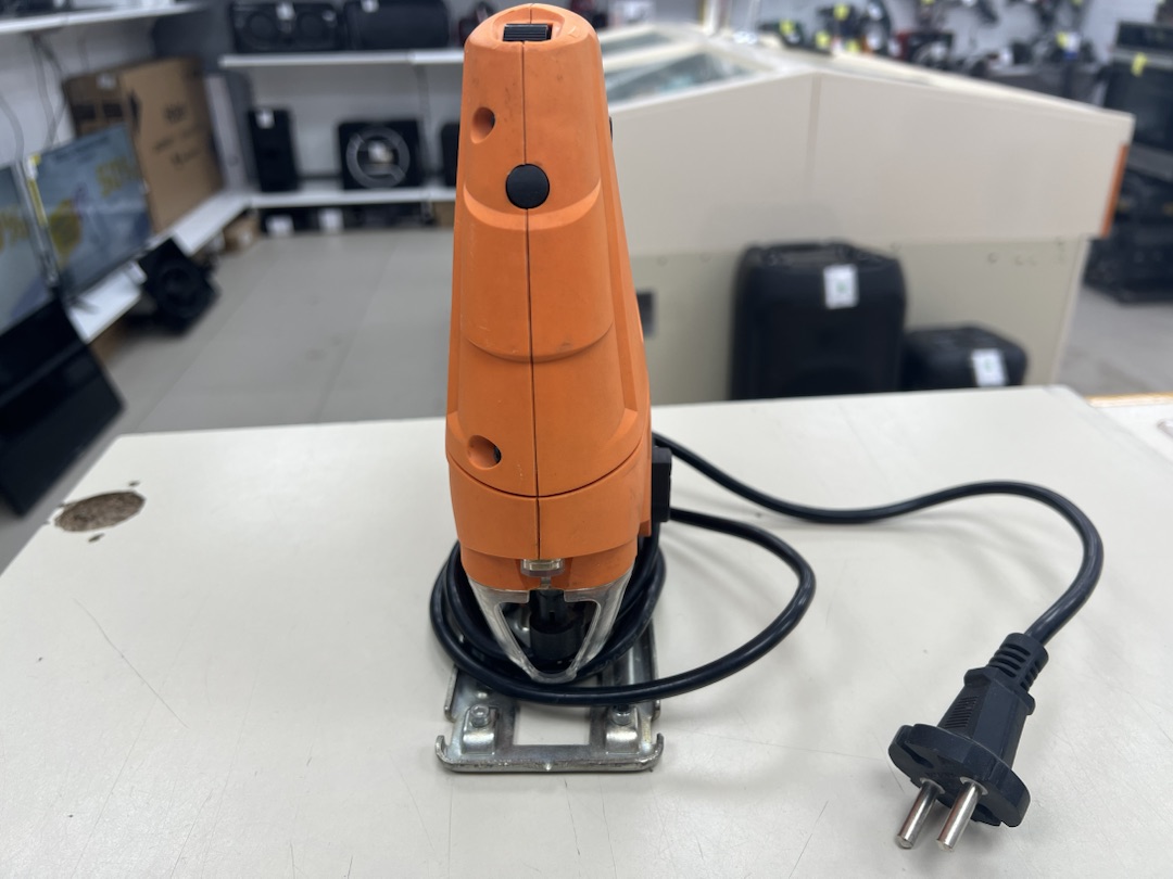 Лобзик Defort DJS-725N-L