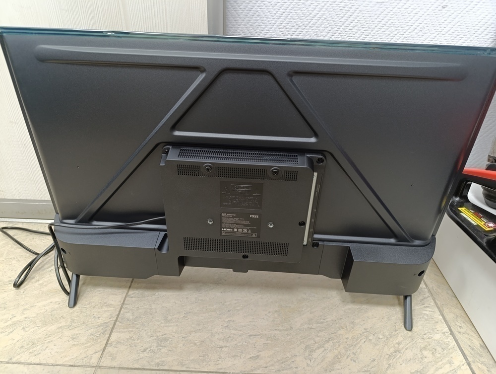 LED Телевизор RAZZ HH32HSY25F