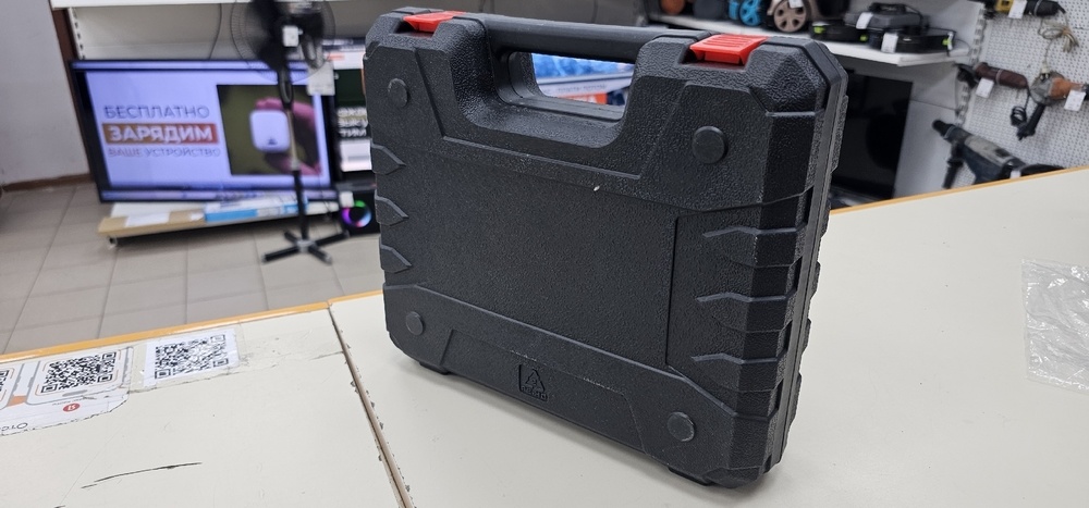 Шуруповерт Dewalt DC 721KA