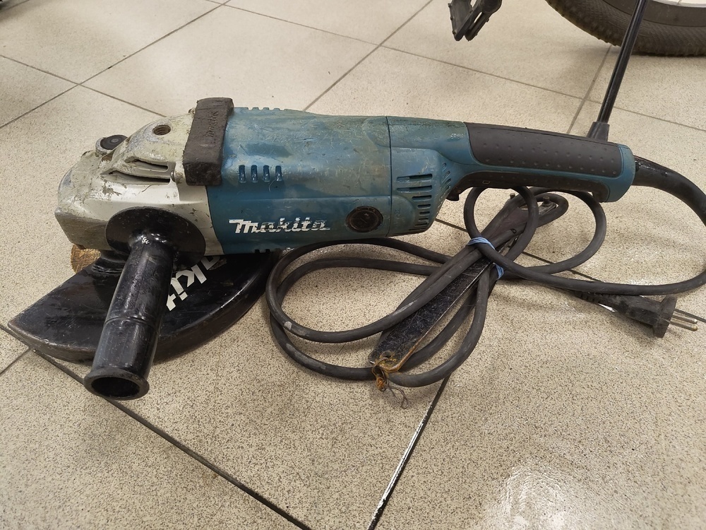 Угловая шлифмашина Makita A9020S