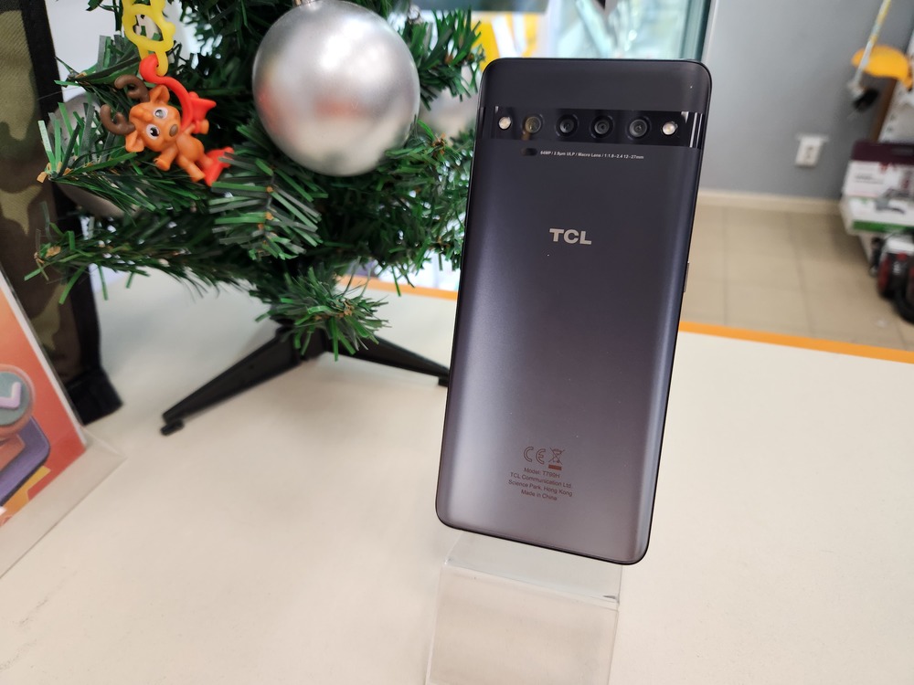 Смартфон TCL 10 Pro 6/128