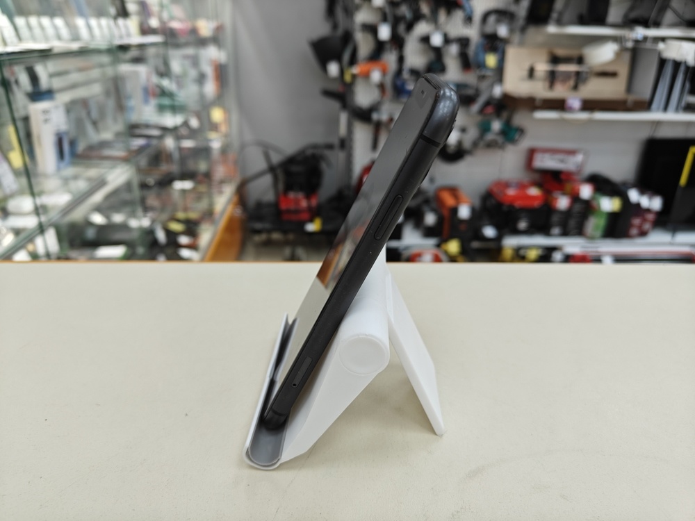 Смартфон Apple iPhone 11 128Gb