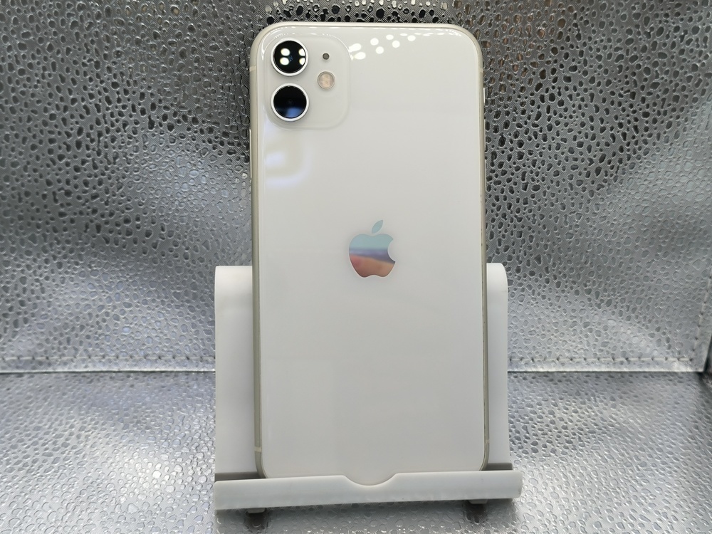 Смартфон Apple iPhone 11 64Gb