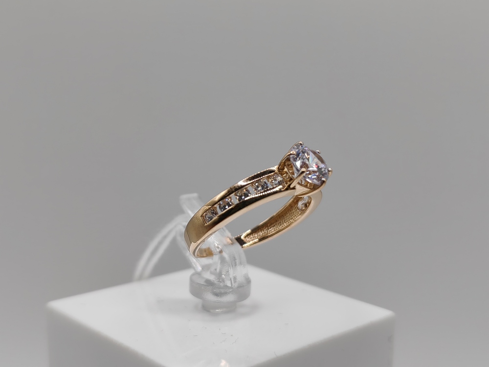 КОЛКМИ585 КОЛЬЦО С КАМНЯМИ (Au 585)