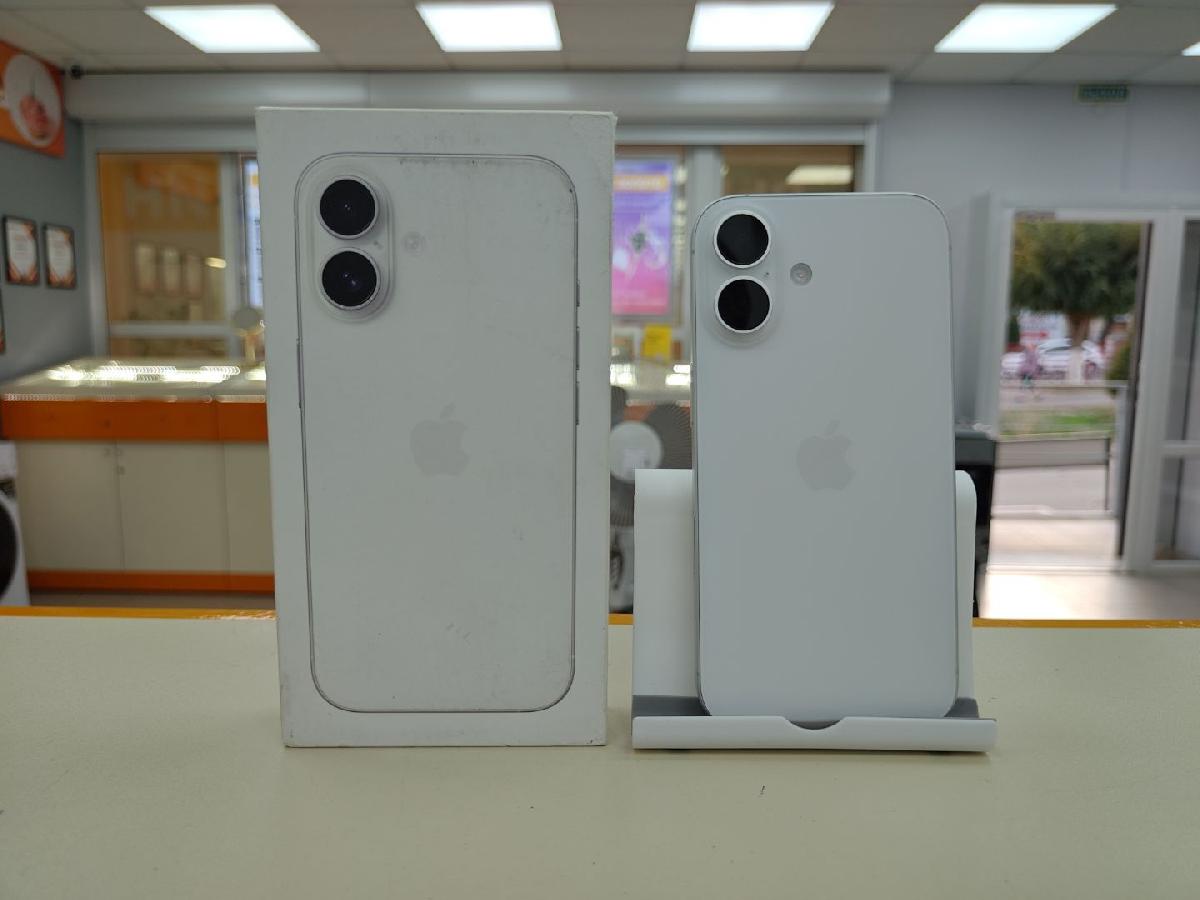 Смартфон Apple Iphone 16 128Gb