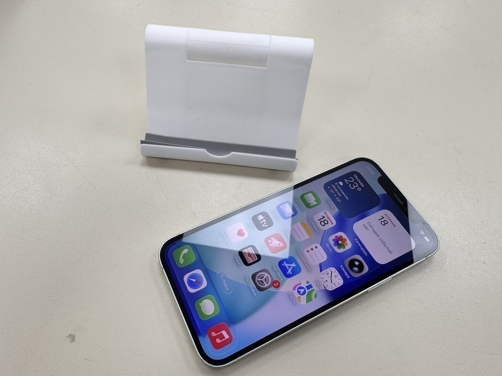 Смартфон Apple iPhone 12 64Gb