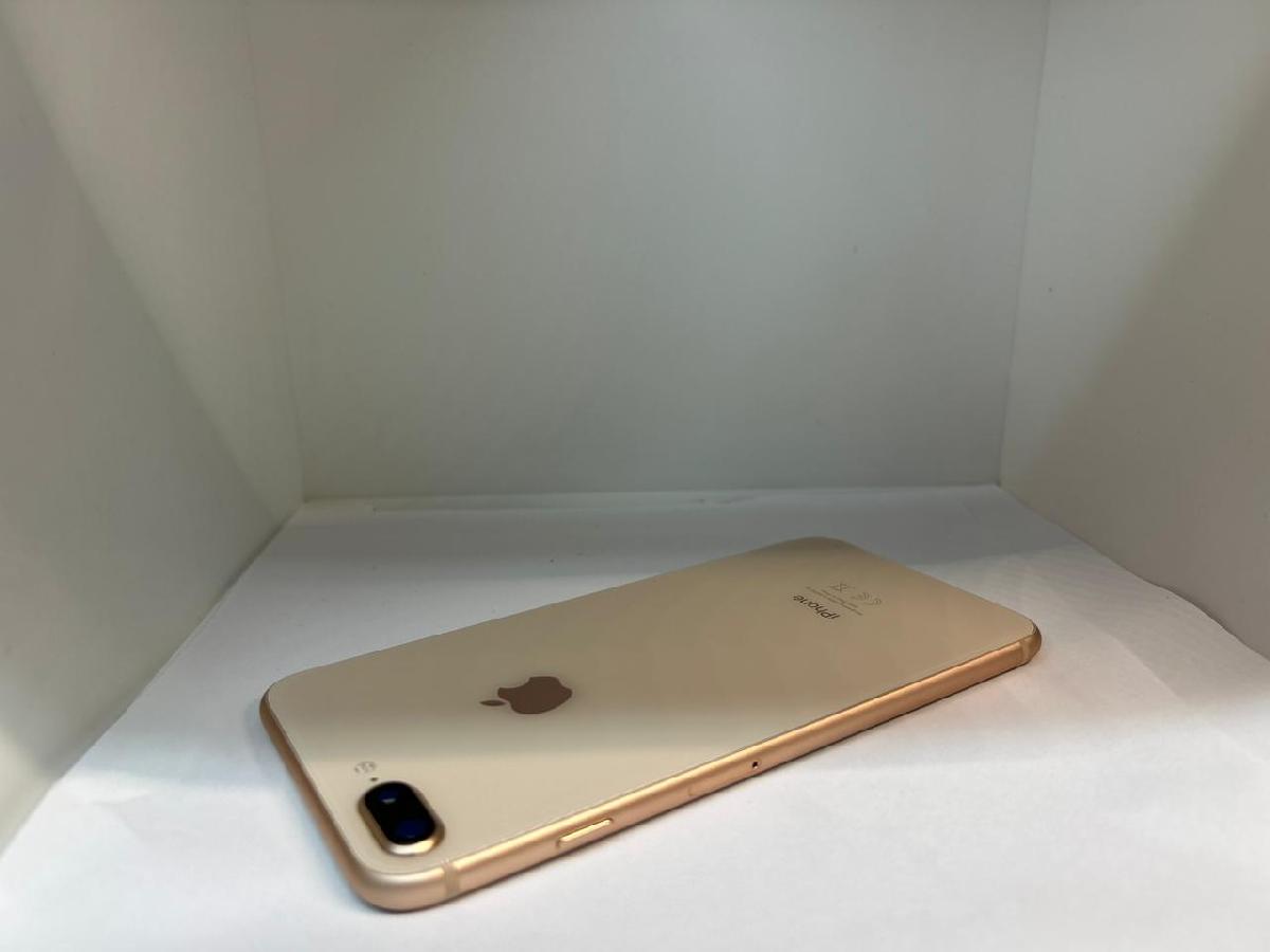 Смартфон Apple iPhone 8 Plus 64Gb