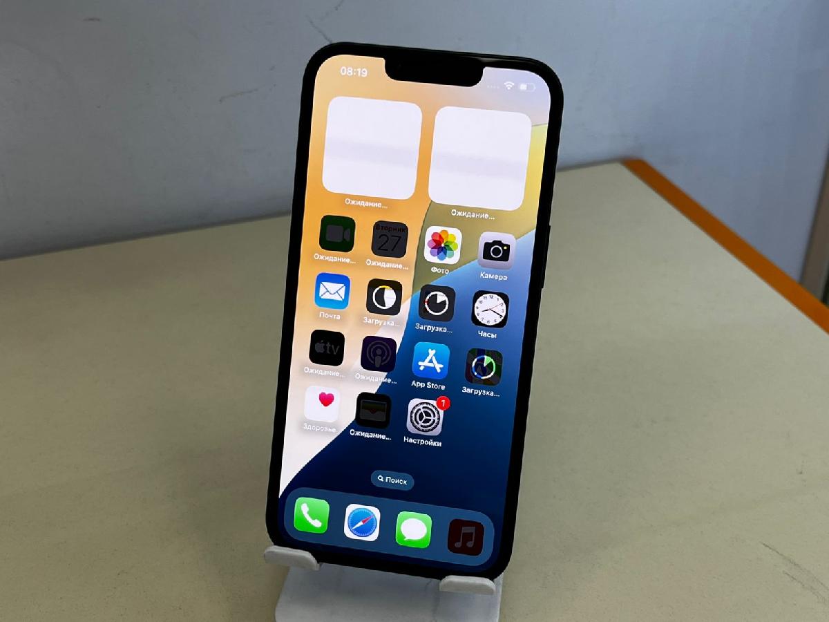 Смартфон Apple iPhone 13 128Gb