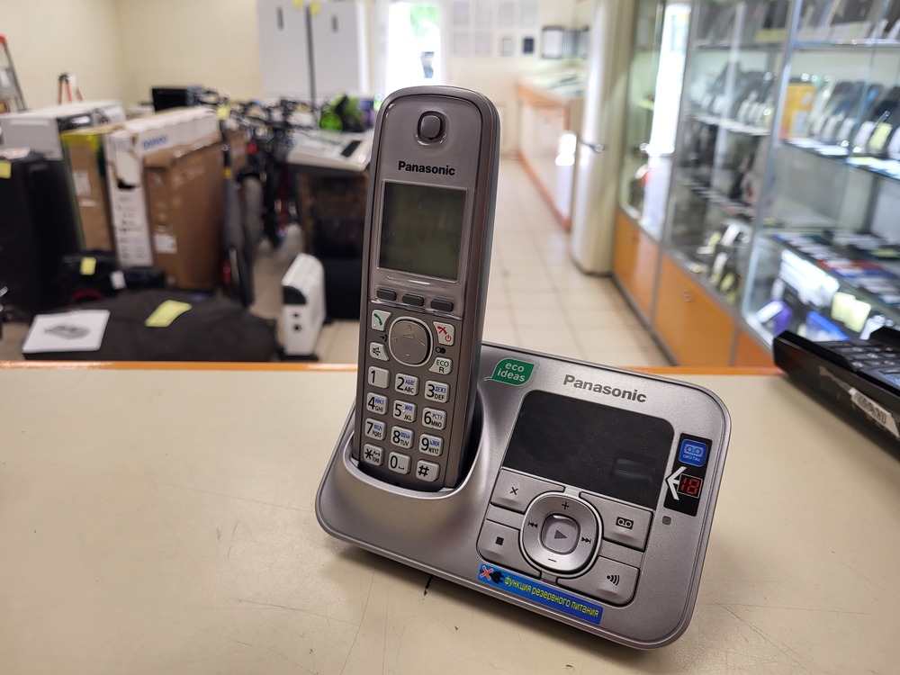 Мобильный телефон Panasonic KX-TU110