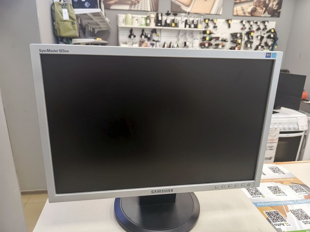 Монитор Samsung 923NW