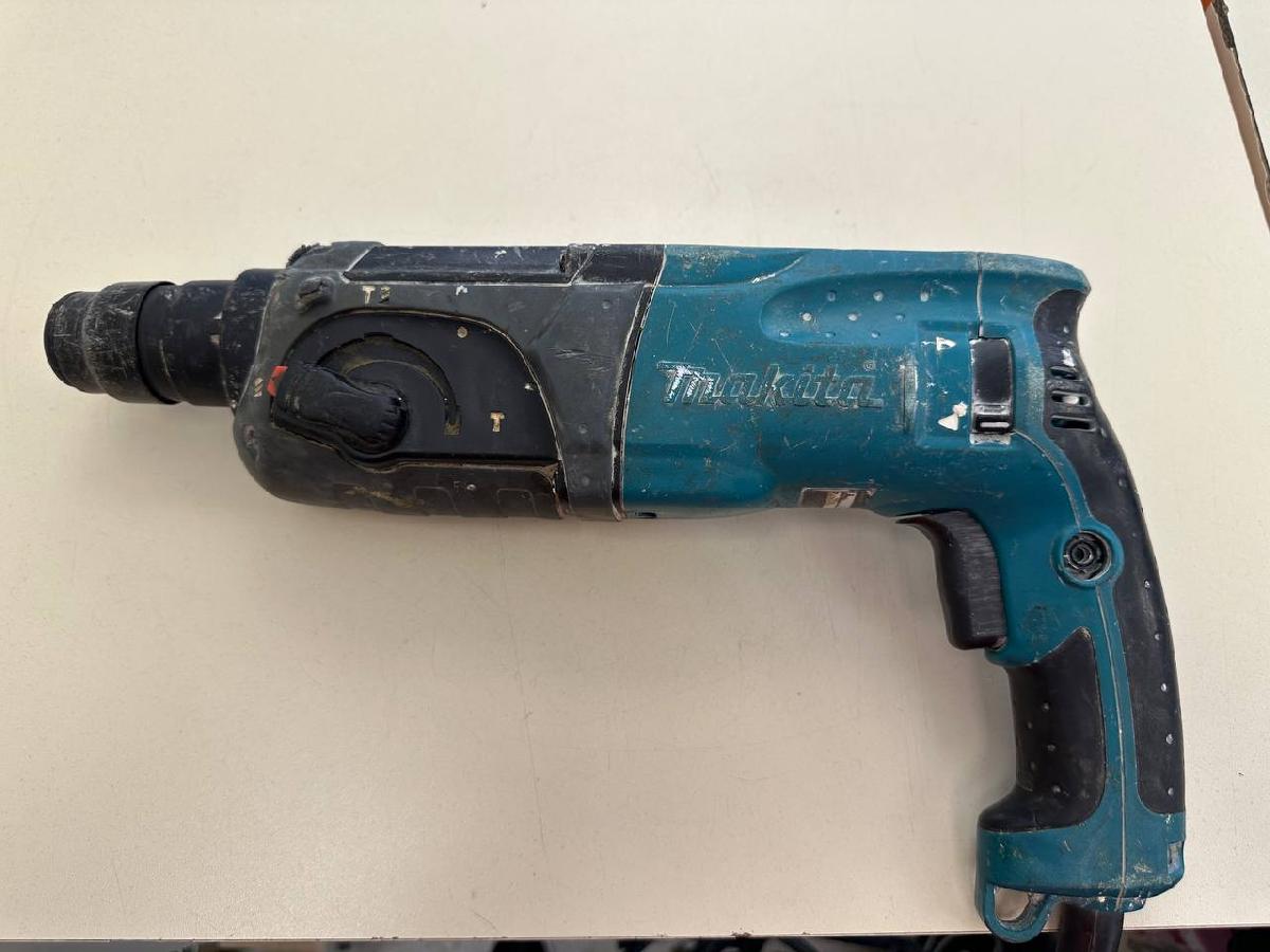 Перфоратор Makita HR2470