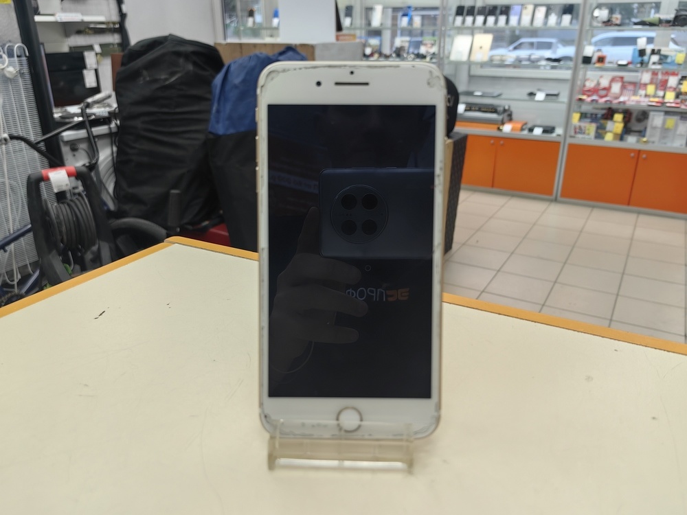 Смартфон Apple iPhone 7 Plus 128Gb