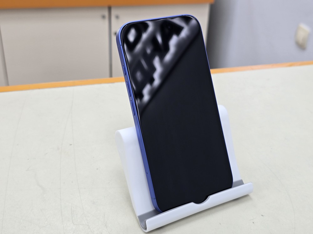 Смартфон Apple Iphone 16 128Gb