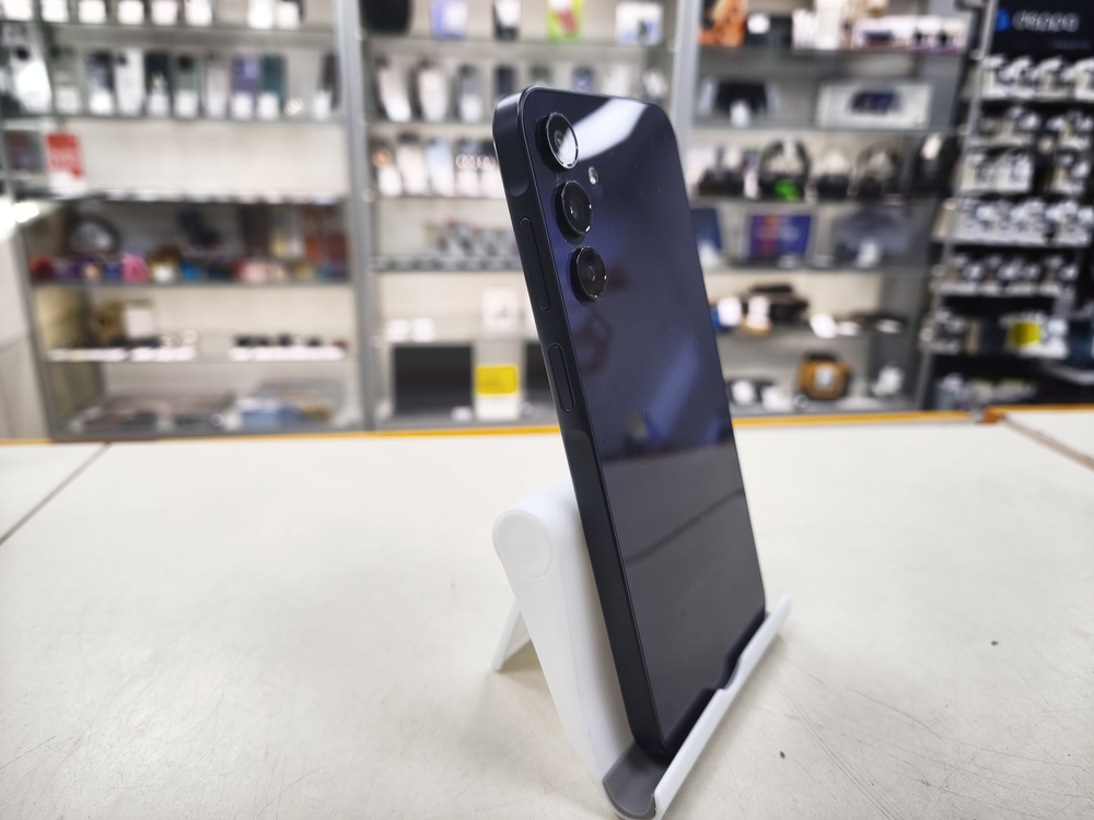 Смартфон Samsung Galaxy A15 4/128