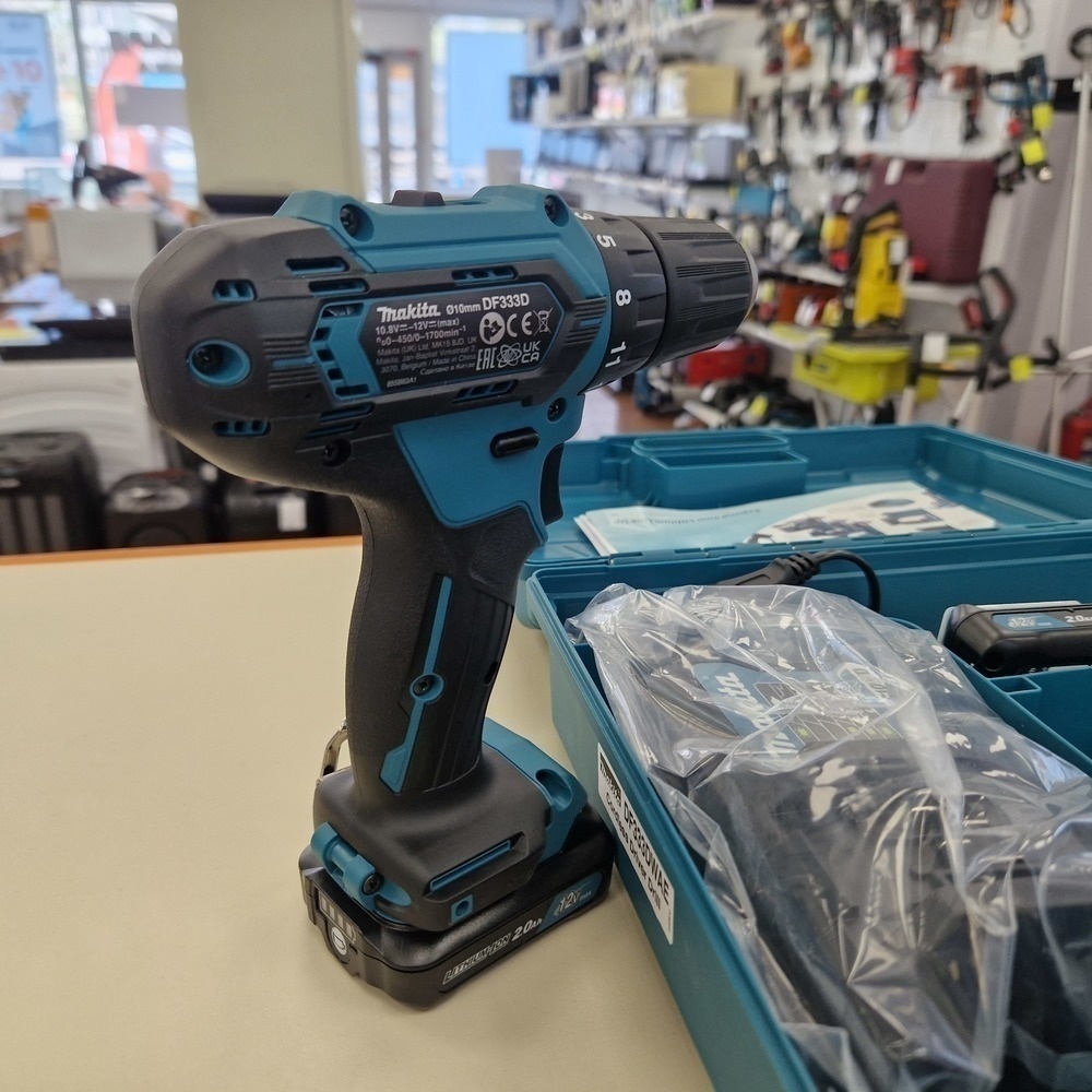 Шуруповерт Makita DF333D