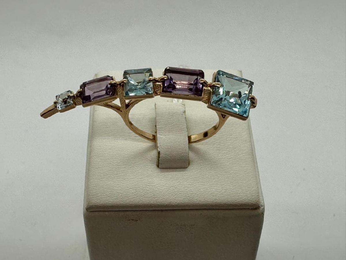 КОЛЬЦО С КАМНЯМИ (Au 585)