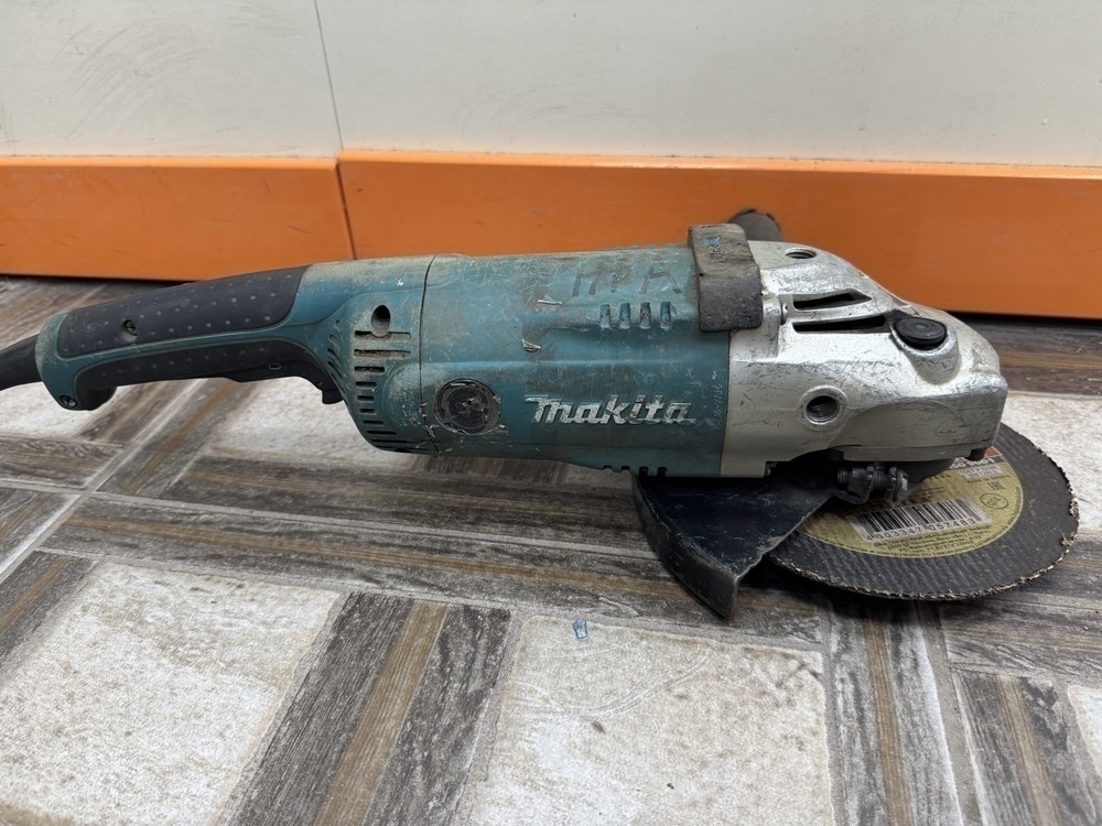 Угловая шлифмашина Makita A9020S