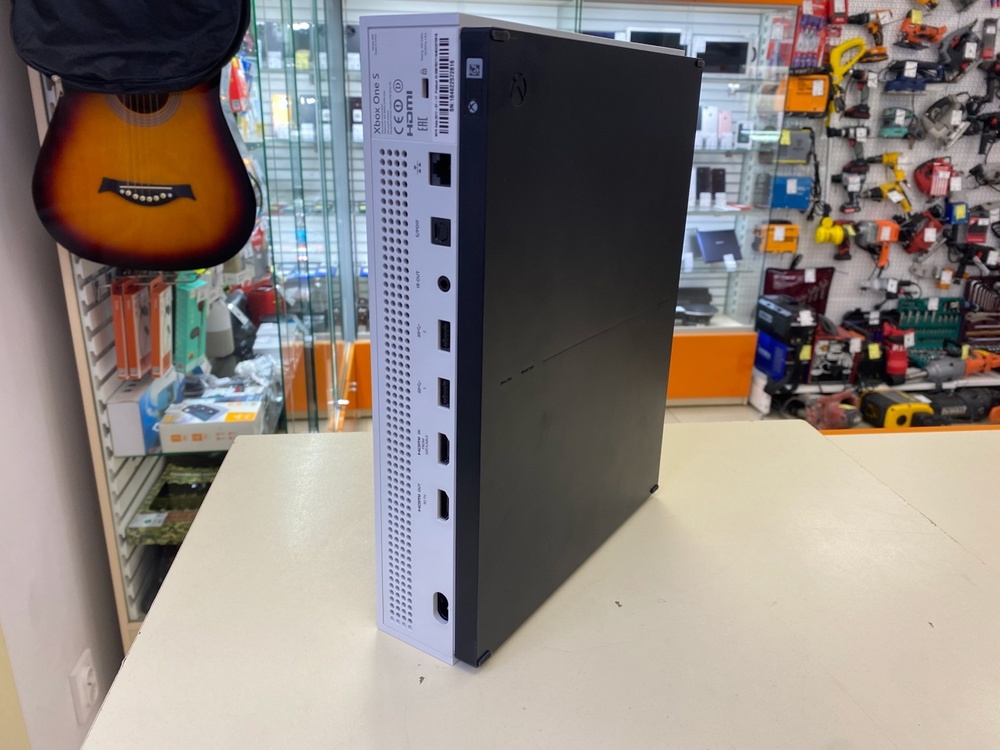 Игровая приставка Xbox One S 500Gb