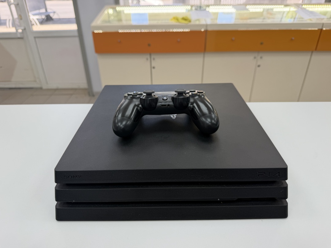 Игровая приставка PlayStation 4 Pro 1Tb