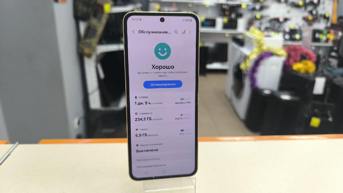 Смартфон Samsung Galaxy Z Flip 6 12/256