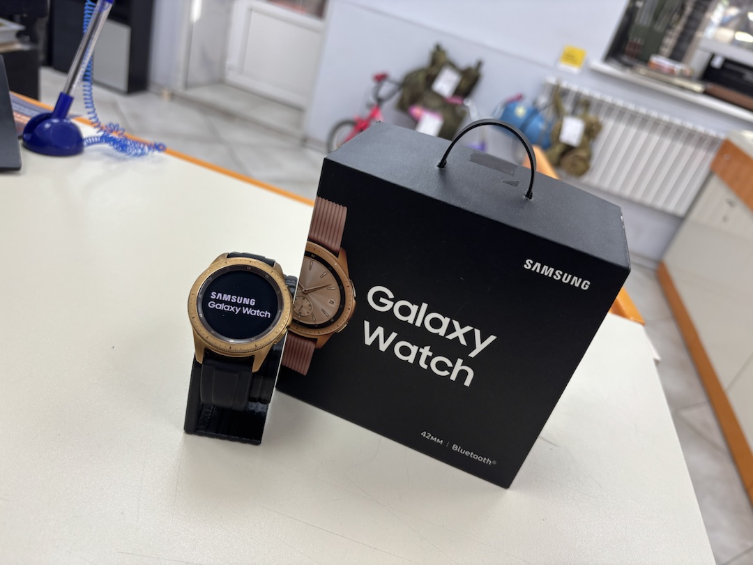 Смарт-часы Samsung Galaxy Watch