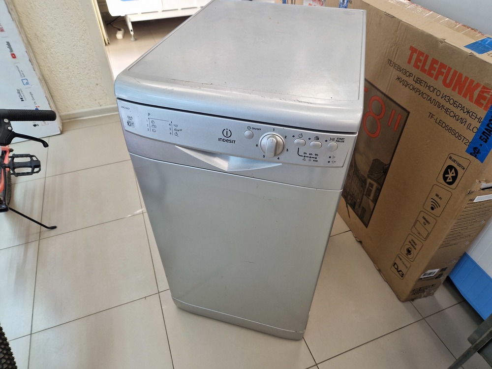 Посудомоечная машина Indesit Indesit DSFC 3M19