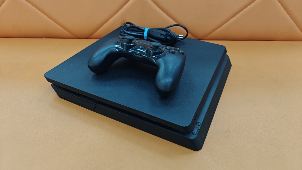 Игровая приставка PlayStation 4 Slim 1Tb