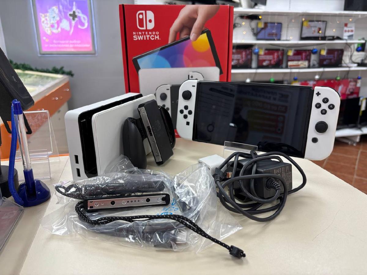 Игровая приставка Nintendo Switch Oled
