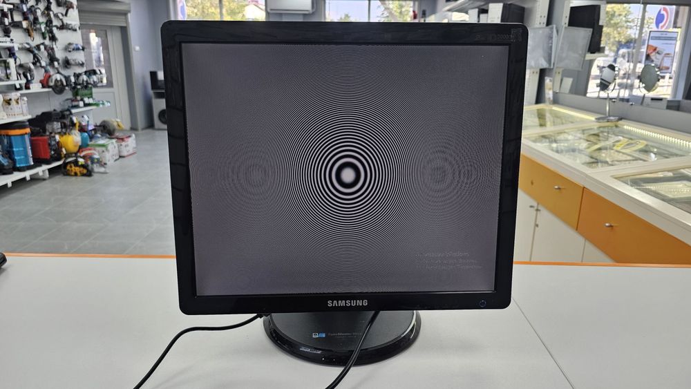 Монитор Samsung 961BF