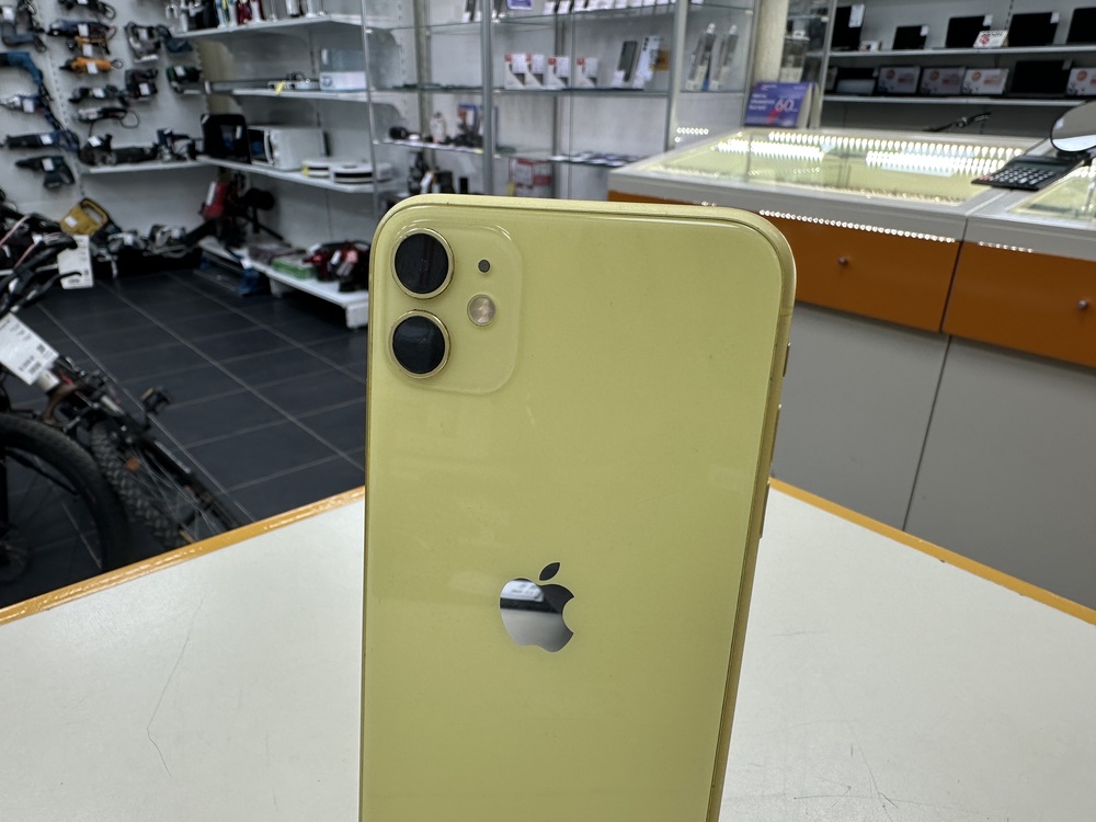 Смартфон Apple iPhone 11 64Gb