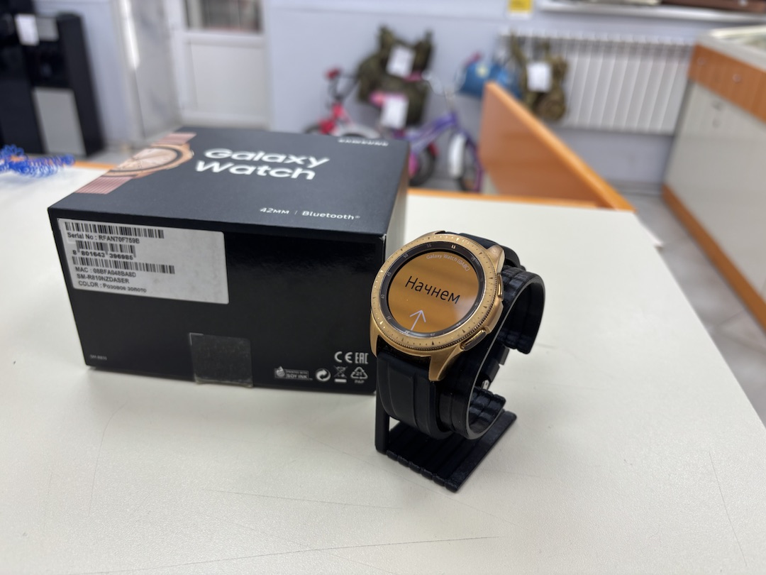 Смарт-часы Samsung Galaxy Watch