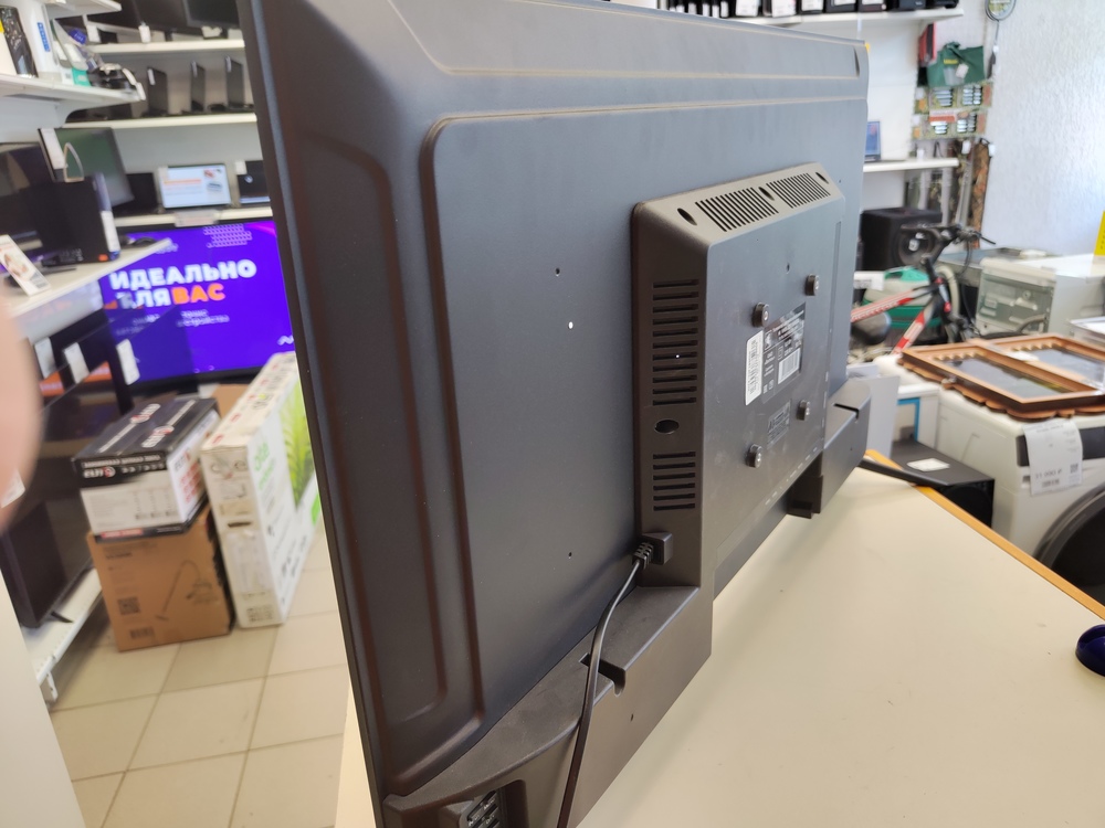LED Телевизор HI VHIX-32F199MSA