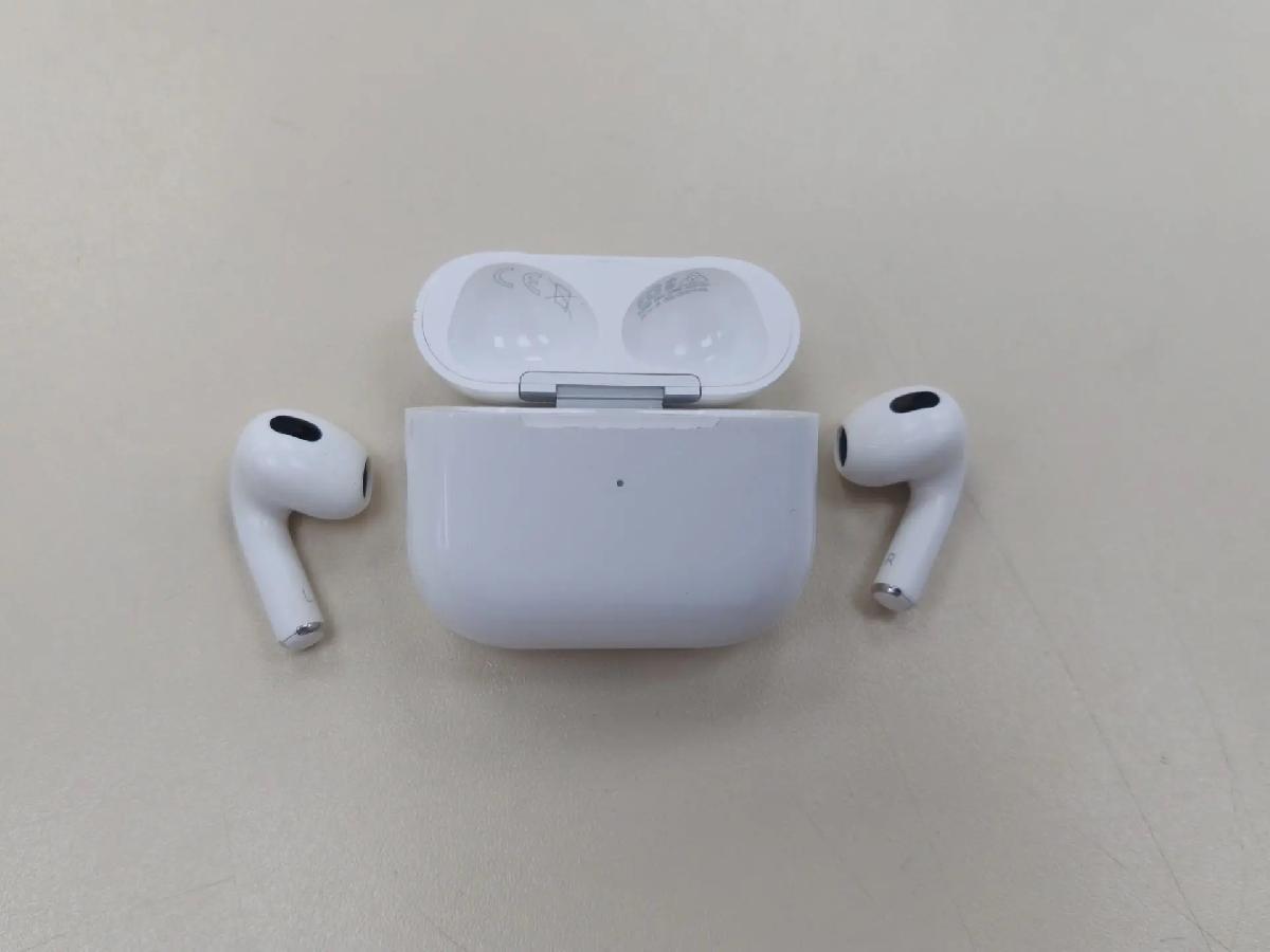 Наушники беспроводные Apple AirPods 3 Lightning